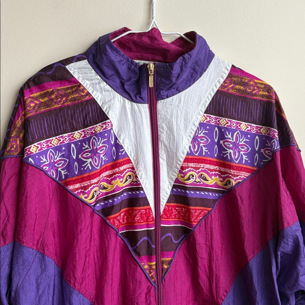 Patterned Bolo Spirit Windbreaker - Picture 2 of 3